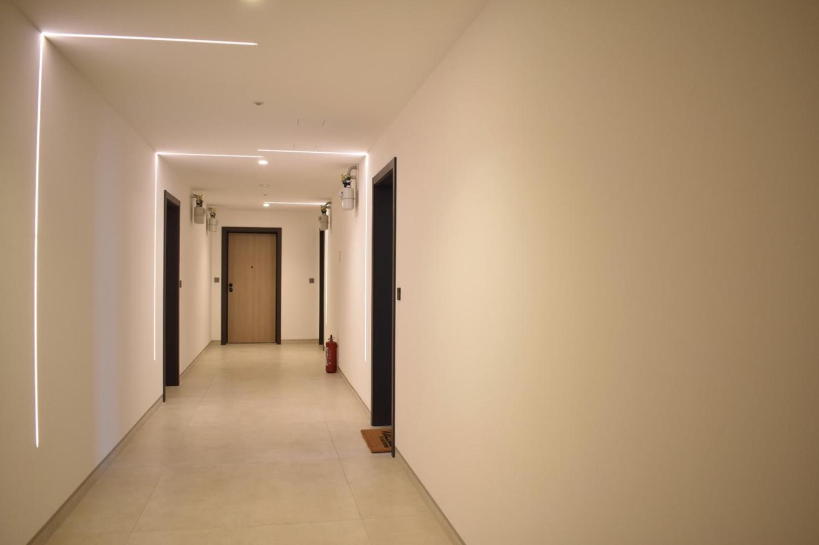 Apartma Luxe Central With Private Parking**** Pula