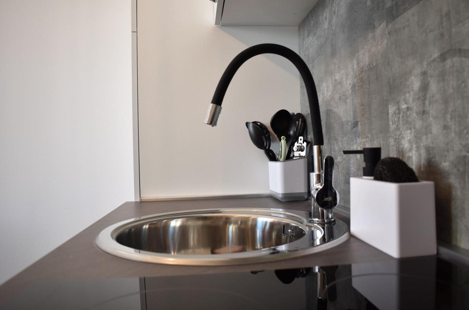 Apartma Luxe Central With Private Parking**** *